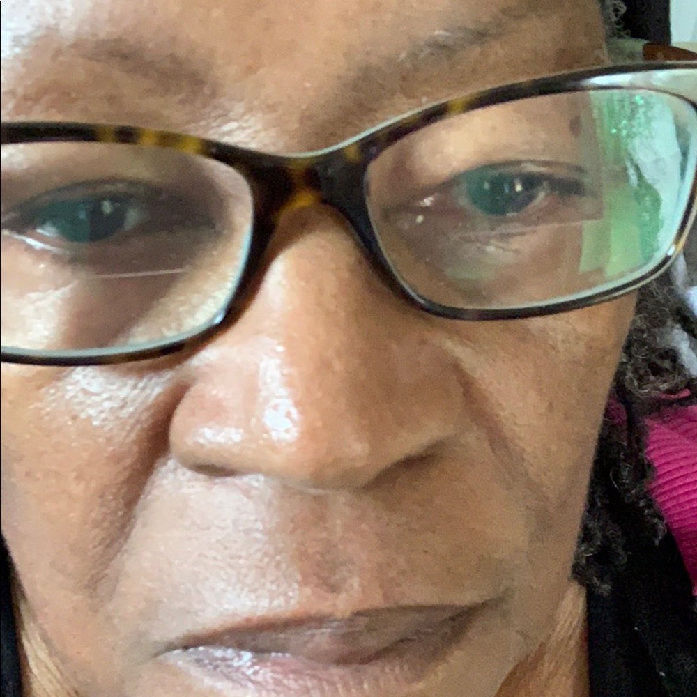 Meet your Posher, Beverly